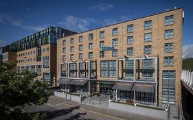 Hilton Charlemont