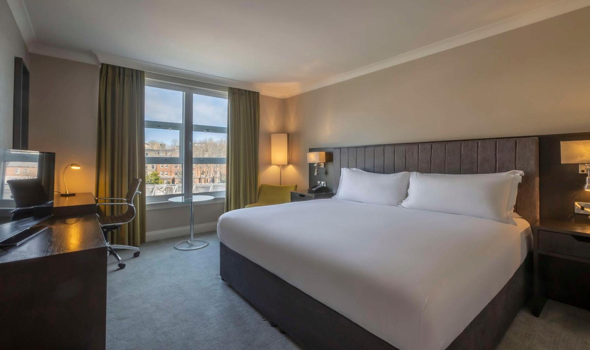 Отель Hilton Дублин Экстерьер фото