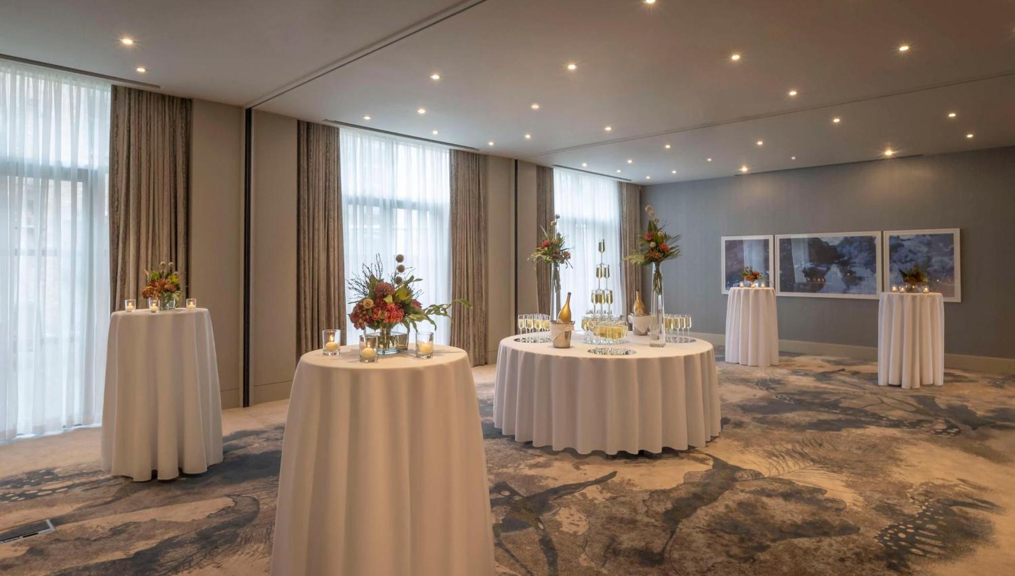 Отель Hilton Дублин Экстерьер фото