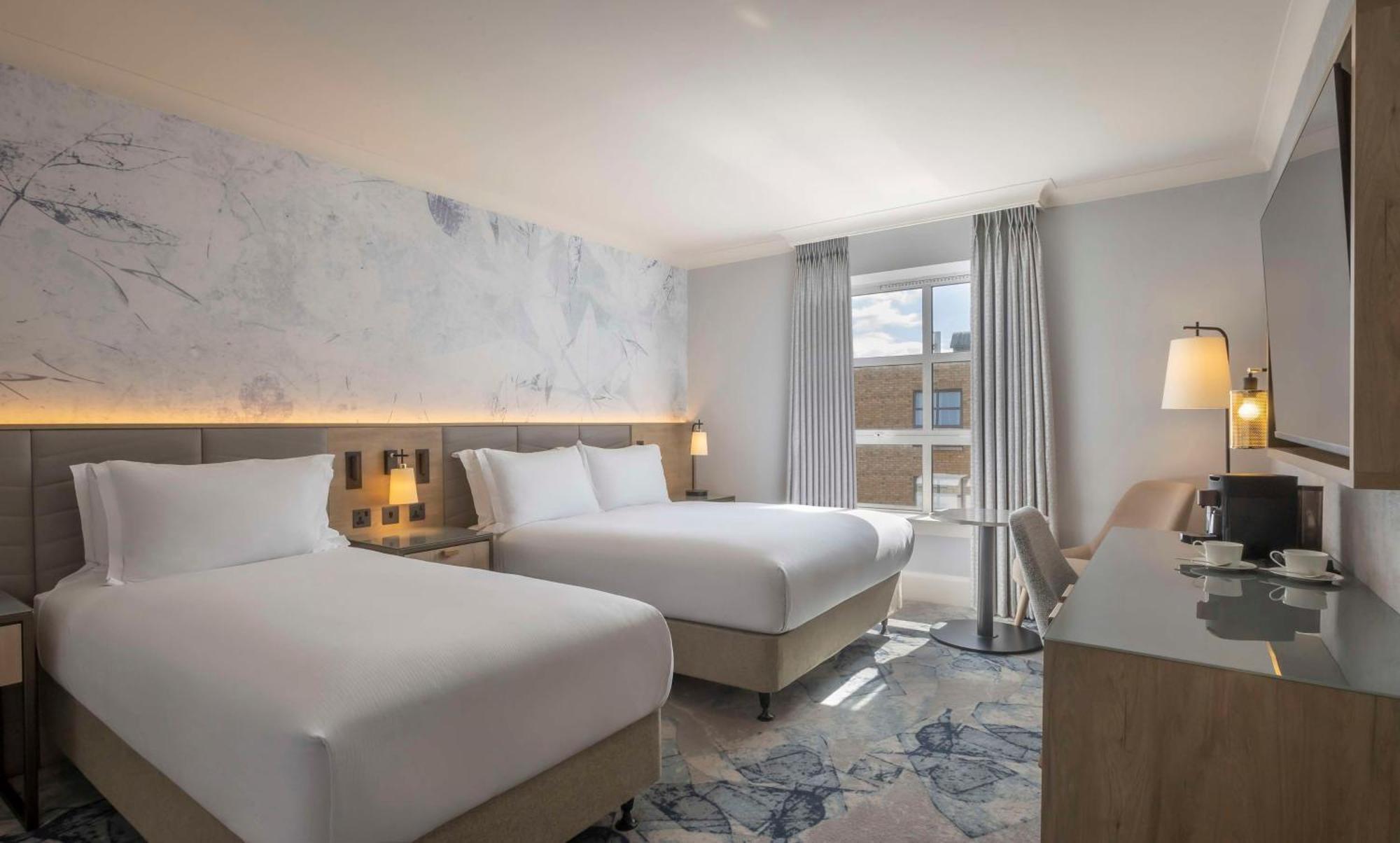 Отель Hilton Дублин Экстерьер фото