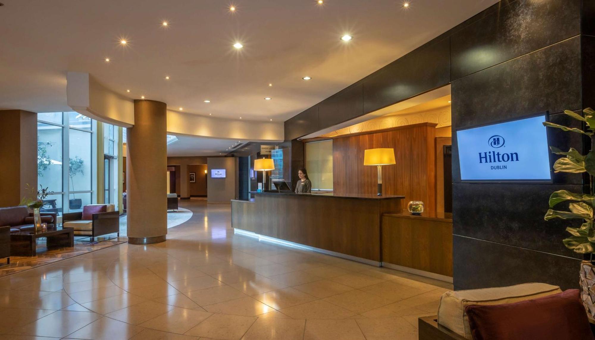 Отель Hilton Дублин Экстерьер фото
